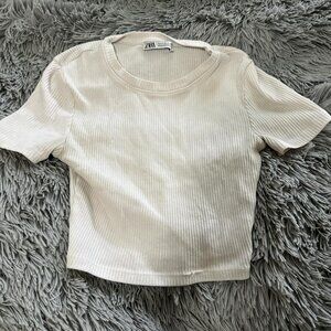 Zara Women's Cream and White T-shirt